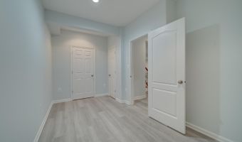 43320 BARNSTEAD Dr, Ashburn, VA 20148