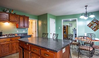 107 Sunrise Cv, Batesville, MS 38606