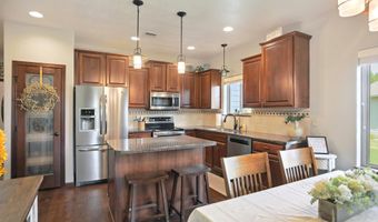 1711 Stewart Dr, Aberdeen, SD 57401