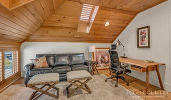 30 Crestview Ln, Banner Elk, NC 28604