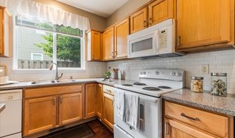 17538 SW LAWTON St, Beaverton, OR 97003