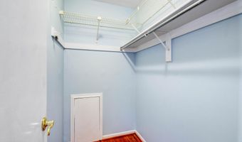 4472 RUGGLES Ct, Annandale, VA 22003