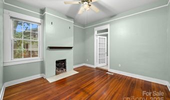 5 Parker Rd, Asheville, NC 28803