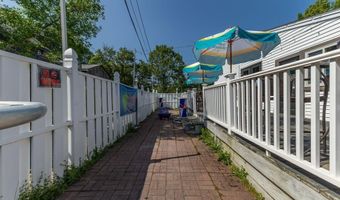 131 Cottage St, Bar Harbor, ME 04609