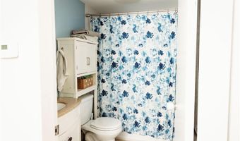 19 Bliven Ave, Bristol, RI 02809