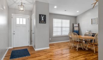 218 Little Man Dr, Boiling Springs, SC 29316