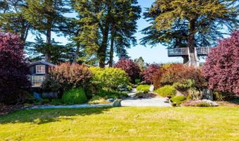 32550 Navarro Ridge Rd, Albion, CA 95410