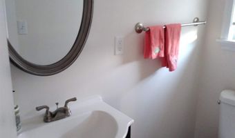 56 Wright Ave, Burlington, VT 05401