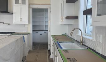 281 7th St, Avalon, NJ 08202