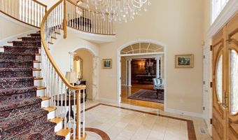 8 Buttonwood Dr, Andover, MA 01810