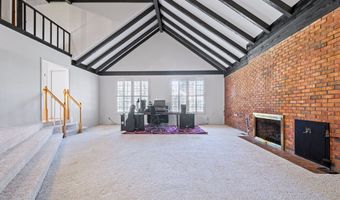 2713 WESTMEADE Rd, Albany, GA 31721