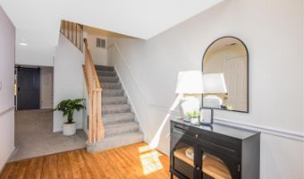 534 WINDING ROSE Dr, Rockville, MD 20850