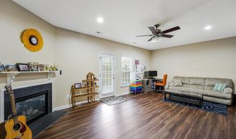 41925 MORELAND MINE Ter, Aldie, VA 20105