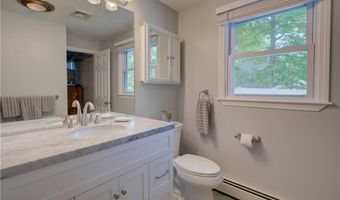 60 North St, Cranston, RI 02920
