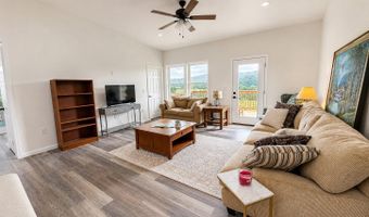 369 PASO FINO Dr, Augusta, WV 26704