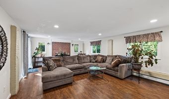 26 Tucker St, Glocester, RI 02814