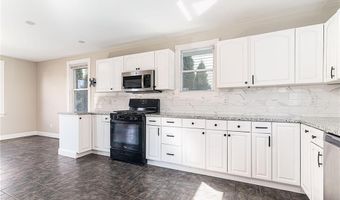 97 Williams Ave, East Providence, RI 02914