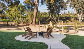 3226 Summit Dr, Escondido, CA 92025