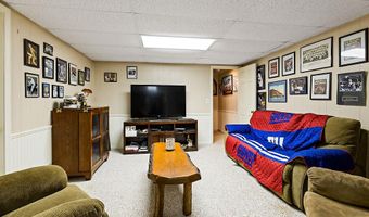 31 Pheasant Run Rd, Belgrade, ME 04917