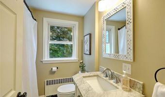 23 Robert Cir, Cranston, RI 02905