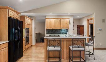 1108 NW Waterfront Dr, Ankeny, IA 50023