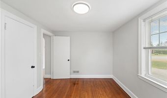 32 Rosemere Dr, East Providence, RI 02914