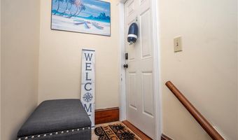 4 Newport Ave B2, Newport, RI 02840