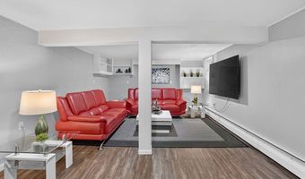 8 Charlotte Dr, Andover, MA 01810