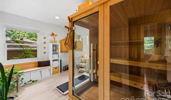 4508 Ivanhoe Pl, Charlotte, NC 28205