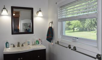 23 Mooney Dr, Alburgh, VT 05440
