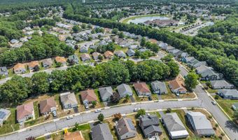 8 Dogwood Dr, Barnegat, NJ 08005