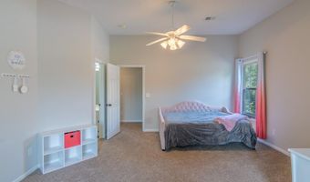 14108 Pine Valley Ct, Basehor, KS 66007