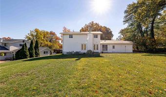 707 Bitterfield Dr, Ballwin, MO 63011