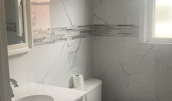 94 W 29TH St, Bayonne, NJ 07002