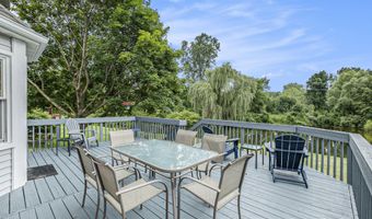 1055 Dogwood Meadows Dr SE, Ada, MI 49301
