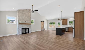 9041 Stonewall Rd, Appomattox, VA 24522