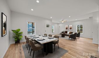 7 Berry Crest Ln, Arden, NC 28704