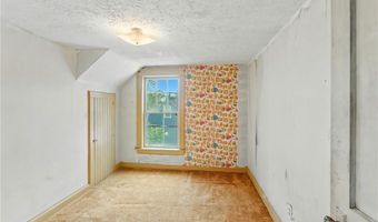 1014 Victory Hwy, North Smithfield, RI 02896