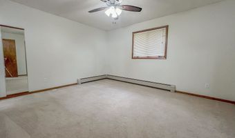 467 Rohr St, Arnolds Park, IA 51331