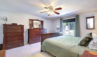 15 NE 14TH Ct, Battle Ground, WA 98604