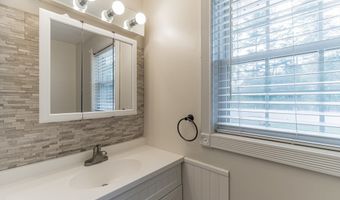 33 Russet Rd, Billerica, MA 01821