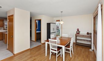 1003 10th Ave SE, Altoona, IA 50009