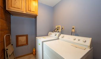 75 Three Rod Rd, Alden, NY 14004