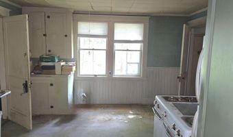 20 Western Ave, Auburn, ME 04210