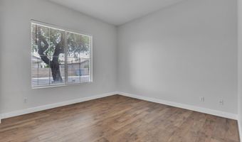 790 W CHERRYWOOD Dr, Chandler, AZ 85248