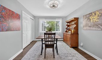 234 St Marys Dr, Ballwin, MO 63021