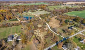 329 E Cutshall Rd, Austin, IN 47102