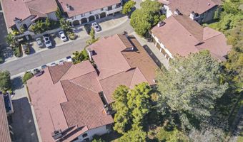 13788 Ruette Le Parc Unit D, Del Mar, CA 92014