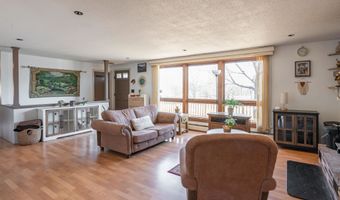 581 S Barnstead Rd, Barnstead, NH 03225