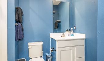 1112 Hidden Lake Blvd, Akron, OH 44312
